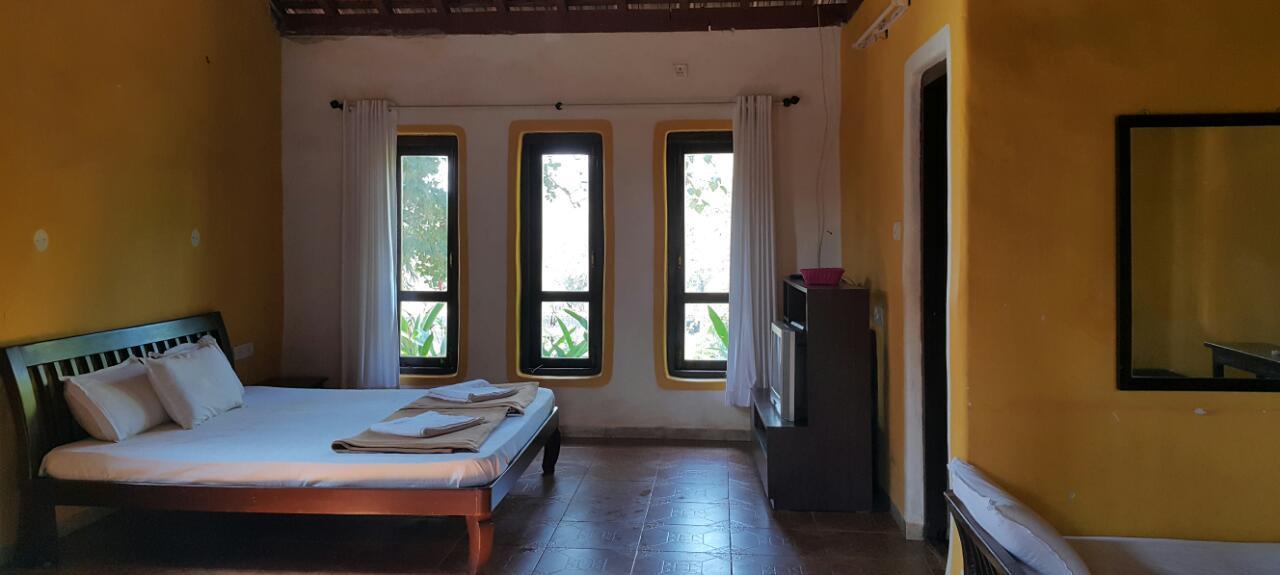 Cherilyn Monta Resort - Ratnagiri Vatul Exteriör bild