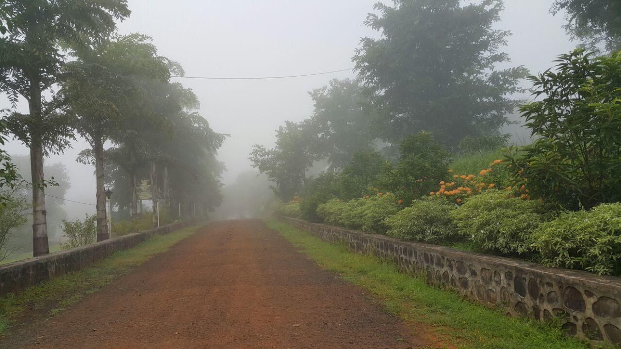 Cherilyn Monta Resort - Ratnagiri Vatul Exteriör bild