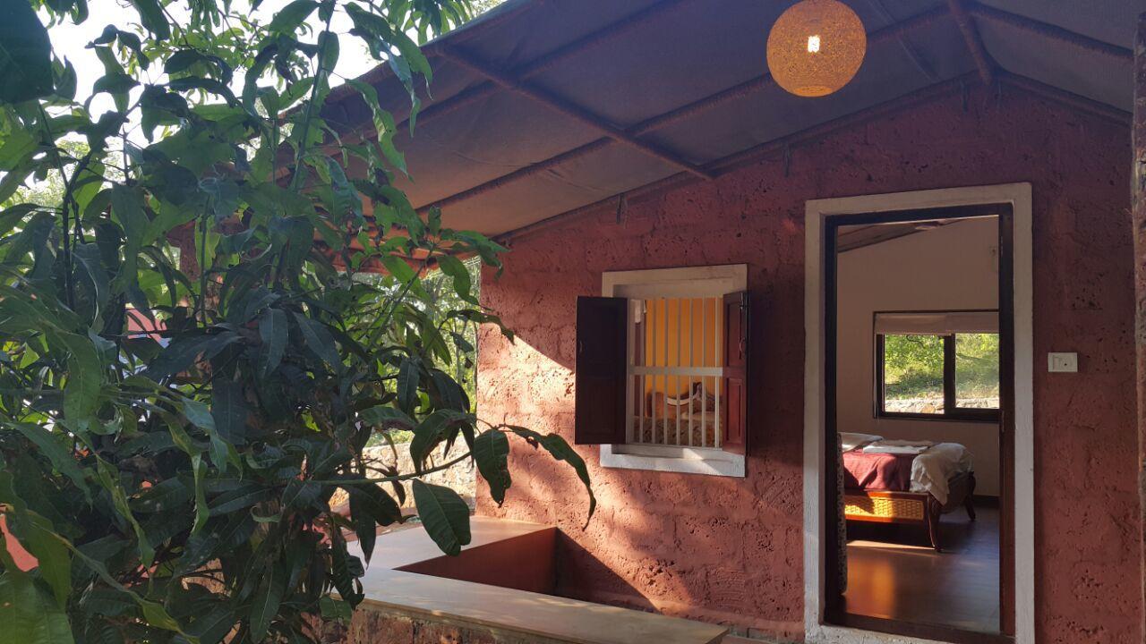 Cherilyn Monta Resort - Ratnagiri Vatul Exteriör bild
