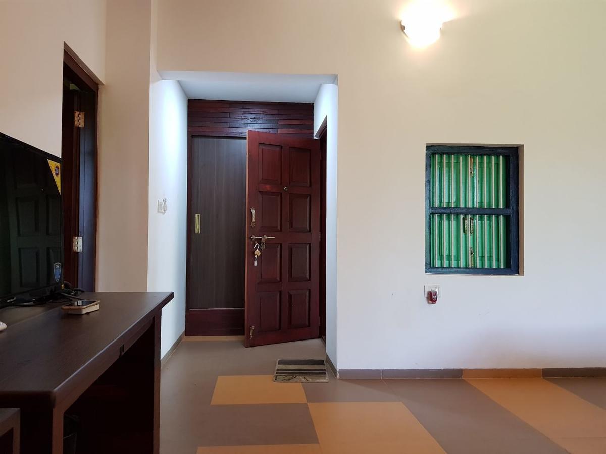 Cherilyn Monta Resort - Ratnagiri Vatul Exteriör bild